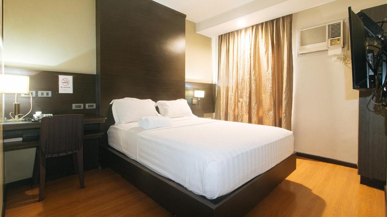 Lorenzzo Suites Hotel Makati City Eksteriør bilde