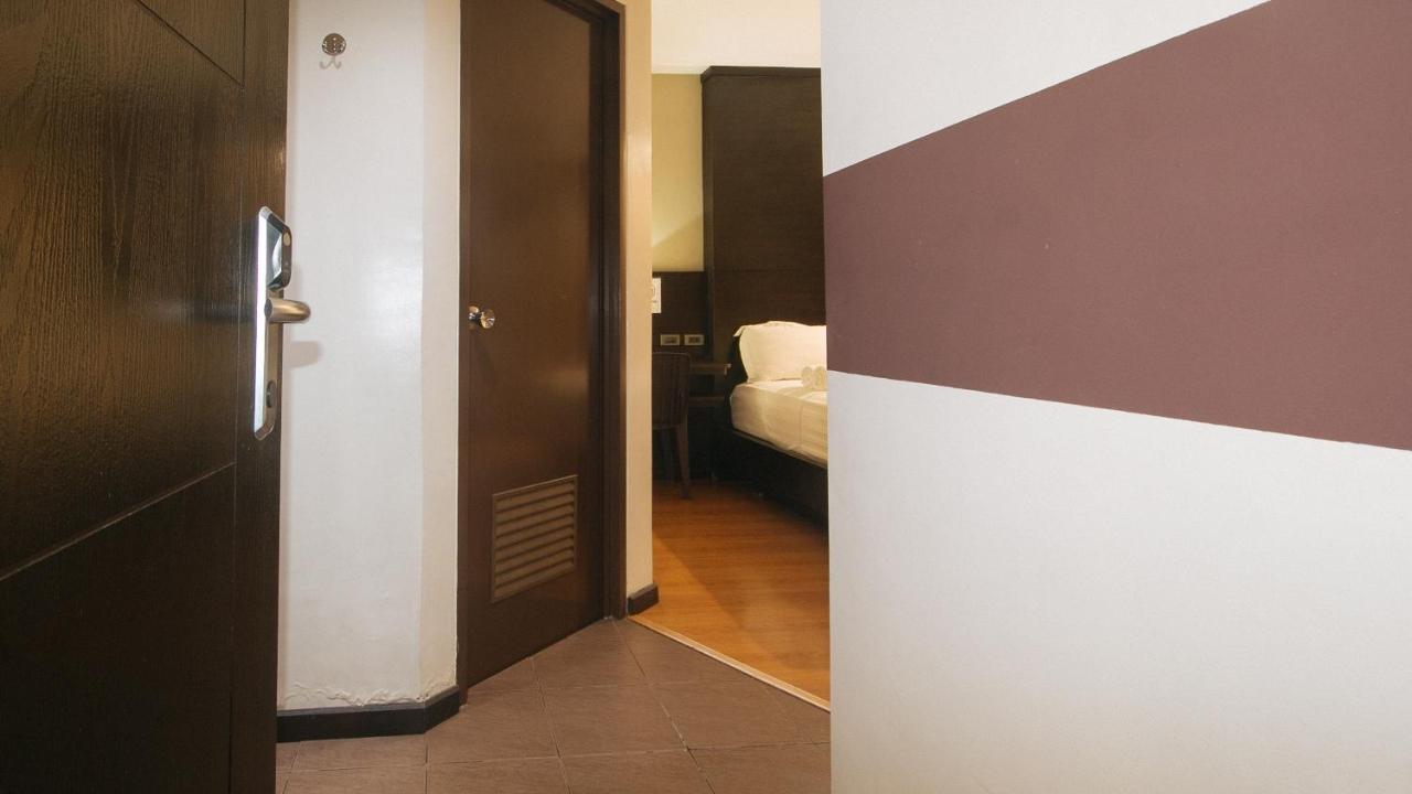 Lorenzzo Suites Hotel Makati City Eksteriør bilde